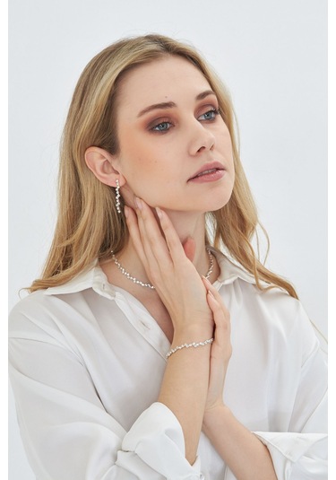 Lesa Wear Ajda Model Zirkon Taşlı Zarif Kolye Küpe Bileklik Seti Gümüş