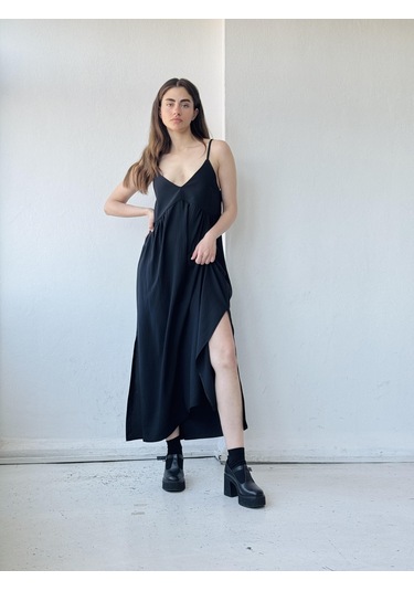 Retrobird Tasarım June Askılı Yırtmaçlı Elbise Siyah-13913 Siyah