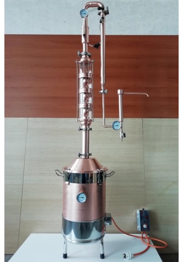 Egeden Her Yere Defne Yaprağı Suyu İmbik Damıtma Hidrasol 1 L