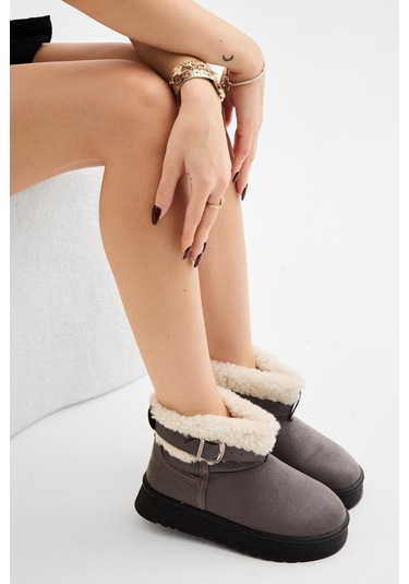 Kalın Poli Taban Kürk Detaylı Süet Görünümlü Kadın Füme Günlük Bot Tbldy540 Füme