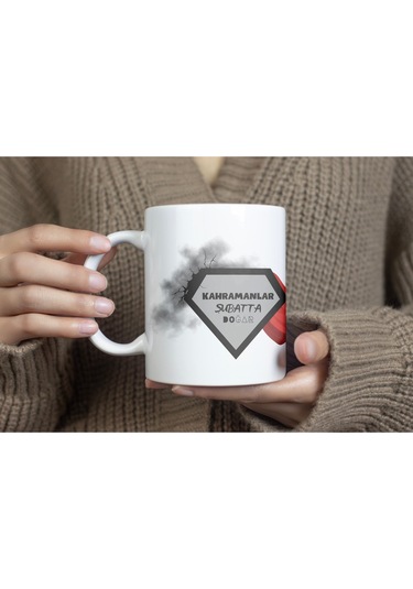 Kahramanlar Şubatta Doğar Yazılı Doğum Günü Kupa Bardak Kırmızı Pelerin Tasarımlı Erkek Hediye Beyaz