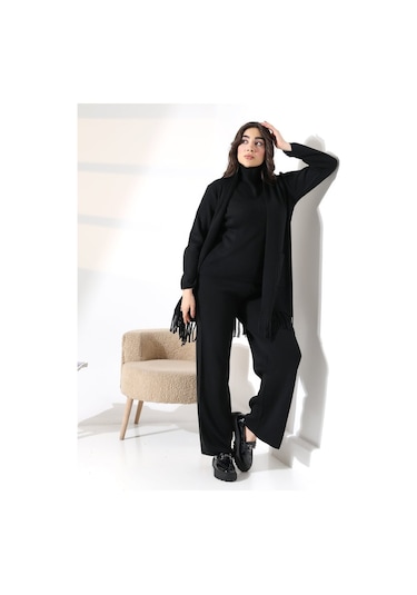 Bohem Şıklık Püskül Detaylı Üçlü Triko Takım Siyah