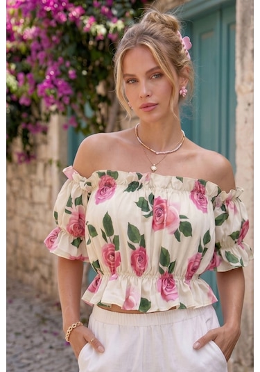Madonna Yaka Kadın Bluz Lastik Detaylı Rahat Kesim Beyaz - Pembe