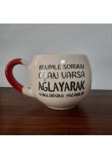 Mor Mürekkep Benimle Sorunu Olan Varsa Ağlayarak Günlüğüne Yazabilir Baskılı Kırmızı Kulplu Balon Kupa