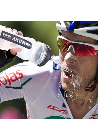 Novahub Koşarken Enerjinizi Koruyan Pratik Su Şişesi Kırmızı Pembe - Siyah Siyah - Kırmızı - Pembe