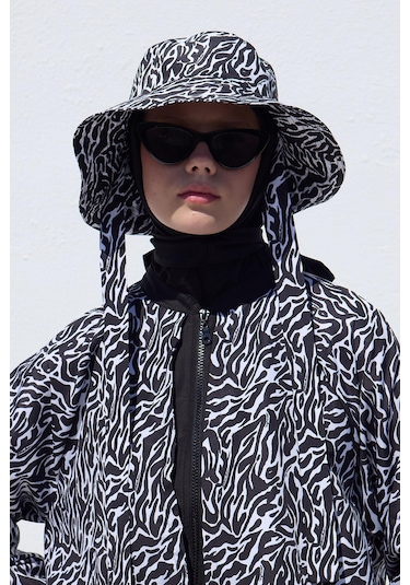 Manuka Bağlamalı Bucket Şapka Zebra Siyah - Beyaz