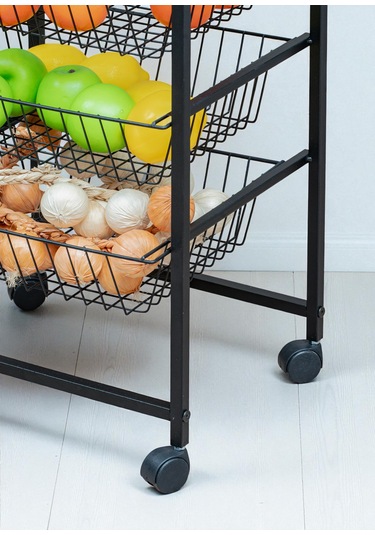 Dekoratif Tekerlekli Metal Sebzelik 4 Tel Sepetli Çam Ahşap Raflı Çok Amaçlı Stand Siyah