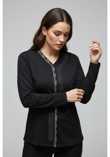 Kadın Önü Kapalı Düğme Detaylı Taşlı Nergis Mevsimlik Bluz Siyah
