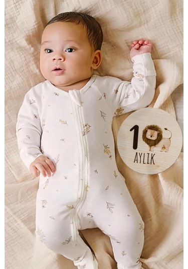 Sevimli Safari Hayvanları İle Ahşap Bebek Fotoğraf Çekim Kartları