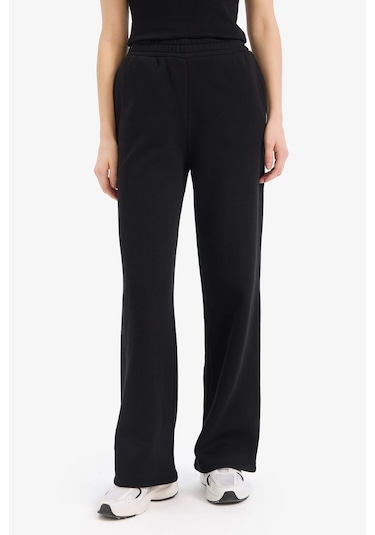 DeFacto Straight Fit Kalın Eşofman Altı Beli Lastikli Cepli Yüksek Bel Basic Düz B8571AX24WNBK81 DeFacto Straight Fit Kalın Eşofman Altı Beli Lastikli Cepli Yüksek Bel Basic Düz B8571AX24WNBK81