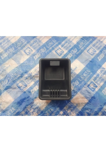 Fiat Uno Orta Konsol Arka Küllük 5972944