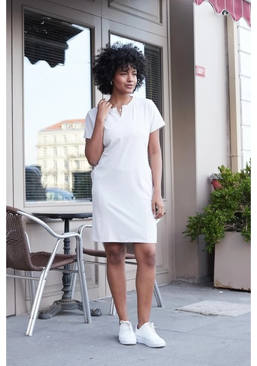 Kadın Modal İpeksi Hafif Esnek Kumaş Geniş Sıfır Yaka Patlı Düşük Omuzlu Yan Cepli Diz Boy Elbise-taş Taş