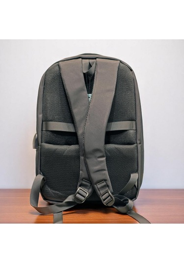 Orta Boy Laptop Gözlü Sert Kasalı Sırt Çantası Baggaj S24132 Siyah - Gri