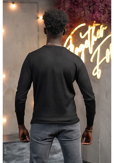 Regular Fit Yünlü Kendinden Desenli Bisiklet Yaka Triko Kazak Siyah