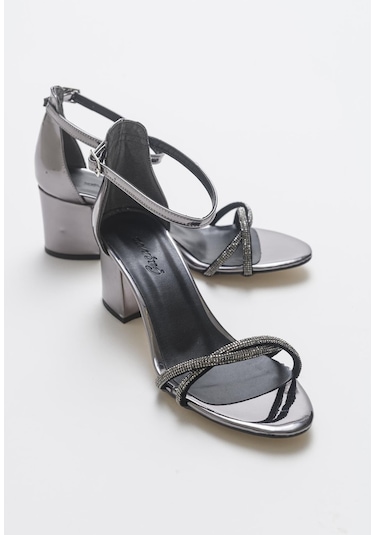 Topuklu Büyük Numara Bayan Taslı Tek Bant Abiye  Ayakkabı
