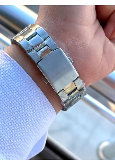 Coliseum Çelik Kordon Takvimli Kadran Kutulu Seri Erkek Kol Saati Ft.cls.e8743.l