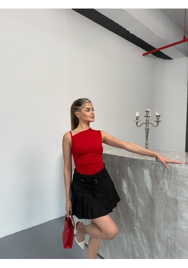 Kadın Askılı Tek Omuz Bluz Kırmızı