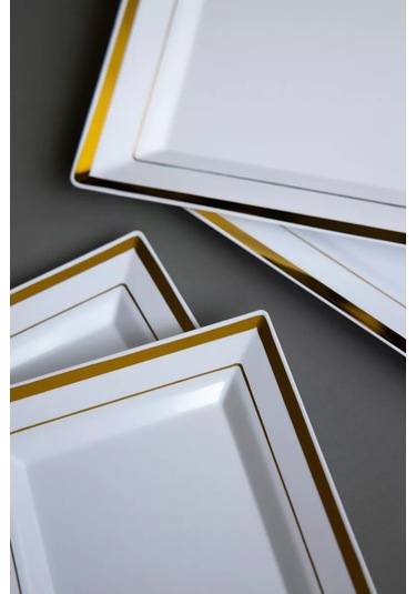 Family Co. Tek Kullanımlık Plastik Servis Tabakları Seti 6 Adet. 210113081 100 adet