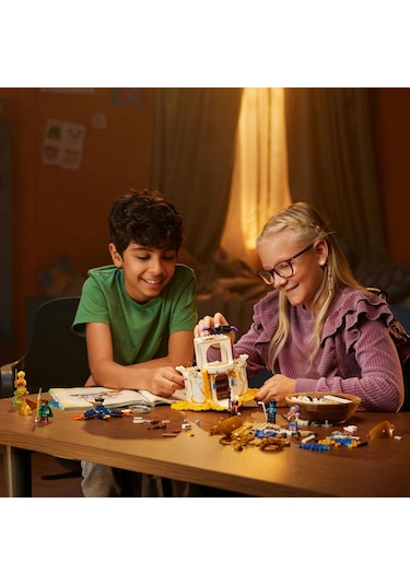 LEGO® DREAMZzz™ Kum Adam'ın Kulesi 71477 9+ Yaratıcı Oyuncak Yapım Seti - 723 Parça