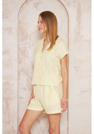 Kadın Özel Kumaş Ceket Yaka Beli Lastikli Kısa Kol Gömlek Cepli Şort Takım 3625290 Sarı
