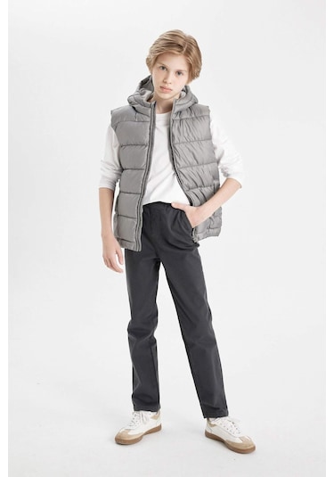 Defacto Erkek Çocuk Su İtici Kapüşonlu Fermuarlı Şişme Yelek C4334A824AUGR253 Gri
