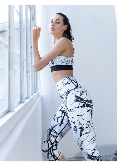 Mermer Desen Toparlayıcı Spor Kapri Tayt Beyaz - Siyah