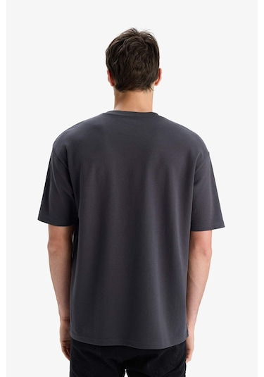 DeFacto Oversize Geniş Kalıp Ütü Gerektirmeyen Bisiklet Yaka Kısa Kollu Basic Düz Ağır Kumaş Tişört X3926AZ25SPAR104 DeFacto Oversize Geniş Kalıp Ütü Gerektirmeyen Bisiklet Yaka Kısa Kollu Basic Düz Ağır Kumaş Tişört X3926AZ25SPAR104