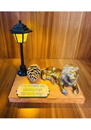Galatasaray Özel Tasarım Hediyelik Biblo Işıklı Aslan Biblo