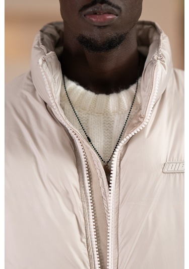 Oversize Bol Kesim Dik Yaka Fermuar Kapamalı Şişme Mont Krem