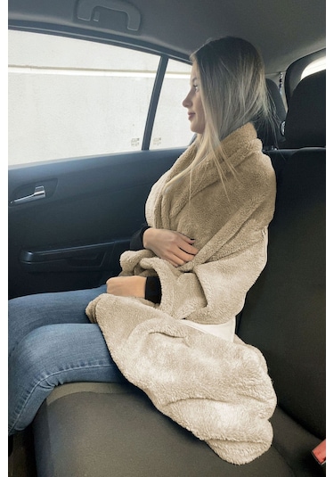 Noel Şapkalı Yavru Köpek Baskılı Dekoratif Yastık Kırlent Opsiyonel Battaniye 2 İn 1 Çok Renkli