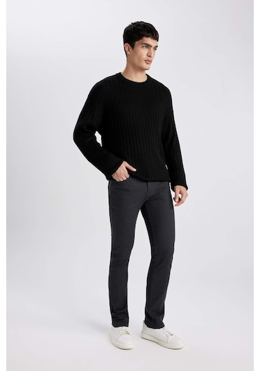 DeFacto Relax Fit Bisiklet Yaka Basic Düz Triko Kazak B9723AX24SPBK81