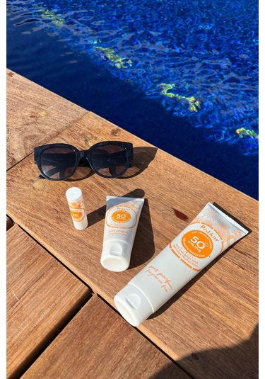 Face And Body Sun Milk Free Spf50+ Fragrance-free- Güneş Koruyucu Yüz & Vücut Sütü - 150 Ml