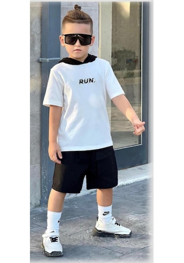 Run Baskılı Kapüşonlu Şortlu Erkek Takım Beyaz/siyah Run Baskılı Kapüşonlu Şortlu Erkek Takım Beyaz/siyah