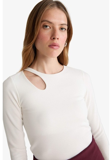 Defacto Slim Fit Dar Kesim Bisiklet Yaka Fitilli Kaşkorse Uzun Kollu Tişört D5114ax25auer105 Ekru