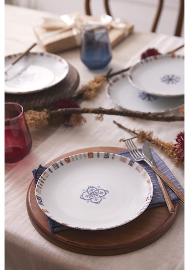 Kütahya Porselen Lily 4 Parça 21 Cm Pasta Tabağı 447018