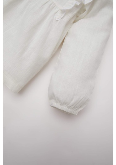 DeFacto Kız Bebek Bisiklet Yaka Floral Flamlı Poplin Uzun Kollu Gömlek E2833A525SPWT32 Beyaz