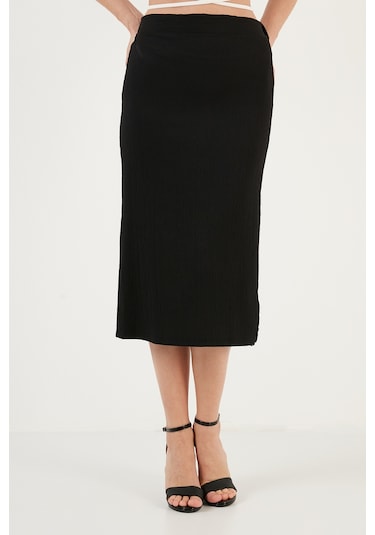 Lela Yüksek Bel Yırtmaçlı Dar Kesim Midi Bayan Etek 5865600 Siyah