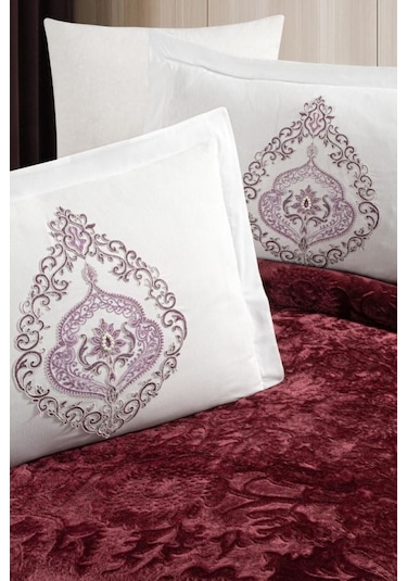 The Home Collection Bordo Larissa Fransız Güpürlü Battaniye Seti