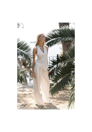 Mai Collection Mai Studios Co. Onagho Boyundan Bağlı Ekru Crop Ekru