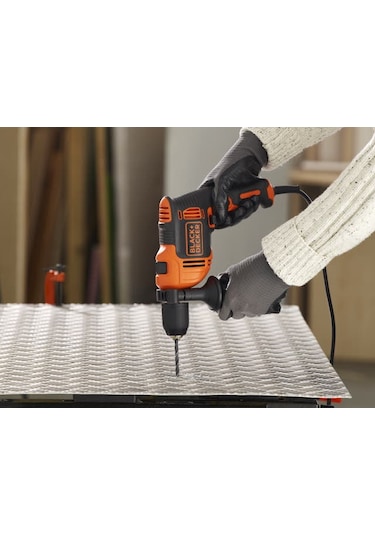 Black+Decker BEH710-QS 13 MM 710W Darbeli Matkap + Anahtarsız Mandren 4 Parça Set