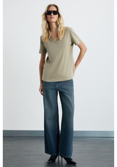 GRIMELANGE Alıne Kadın %100 Organik Pamuk Derin V Yakalı Comfort Fit Bej T-shirt Bej