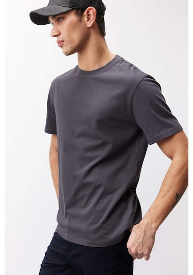DeFacto %100 Pamuk New Regular Fit Bisiklet Yaka Basic Düz Kısa Kollu Tişört V7699AZ25SPAR214