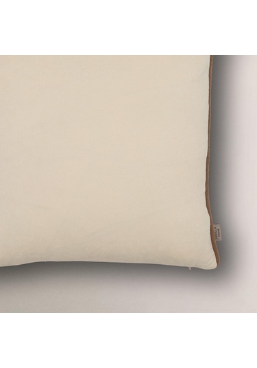Efe Biye Detaylı Düz Kırlent Kılıfı Ekru