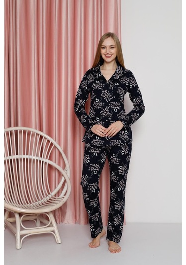 Ahengim Kadın Pijama Takımı Süprem Uzun Kollu Boydan Düğmeli Diamond Yazılı Pamuklu Mevsimlik W20622305 Lacivert Ahengim Kadın Pijama Takımı Süprem Uzun Kollu Boydan Düğmeli Diamond Yazılı Pamuklu Mevsimlik W20622305 Lacivert