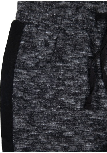 Erkek Çocuk Yumuşacık Siyah Eşofman Takımı