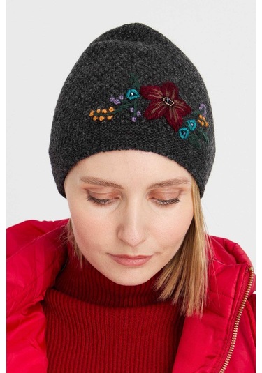 Desen Triko Kadın İşlemeli Yün Bere 22028 K.füme Koyu Füme