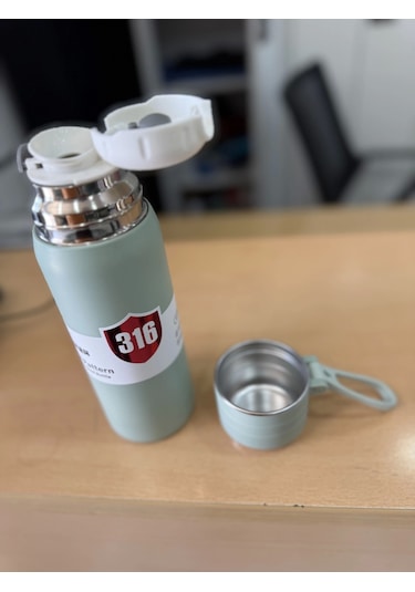 Paslanmaz Çelik Termos Su Şişesi 500ml Vakumlu Kapak Yeşil İthal Ürün Yeşil