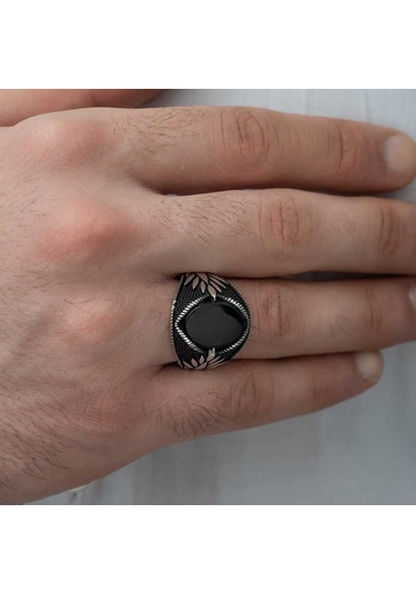 Gümüş Oniks Taşlı Işlemeli Erkek Yüzük - 555896315