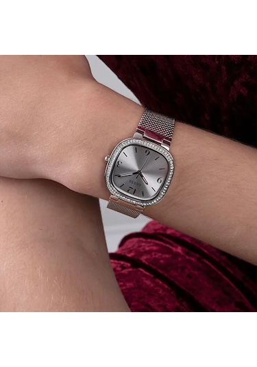 Guess GUGW0354L1 Kadın Kol Saati