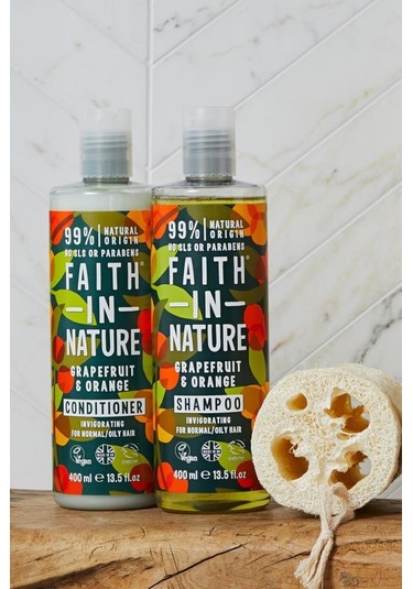 Faith in Nature %99 Doğal Tazeleyici Şampuan Greyfurt & Portakal Normal & Yağlanmaya-Kepeğe Meyilli Saçlar İçin 400 ML